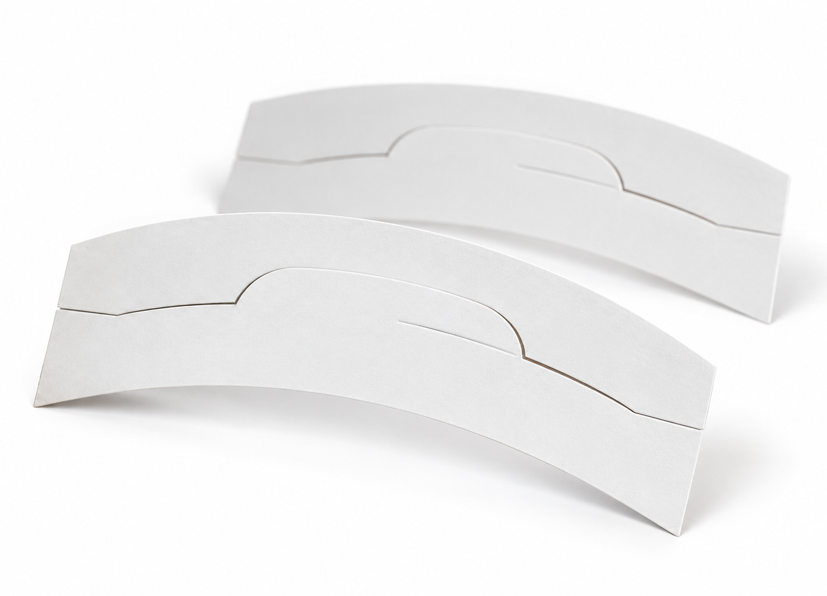 Stack of white three-way wing collar supports